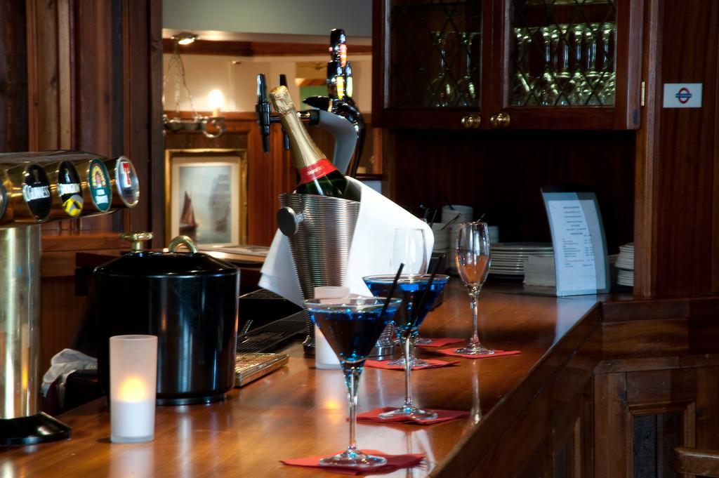 אברדין The Mariner Hotel מראה חיצוני תמונה
